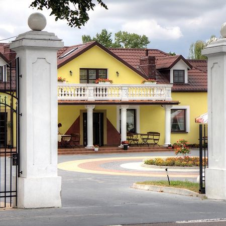 Zacisze Hotel Ulan Luaran gambar