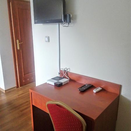 Zacisze Hotel Ulan Luaran gambar