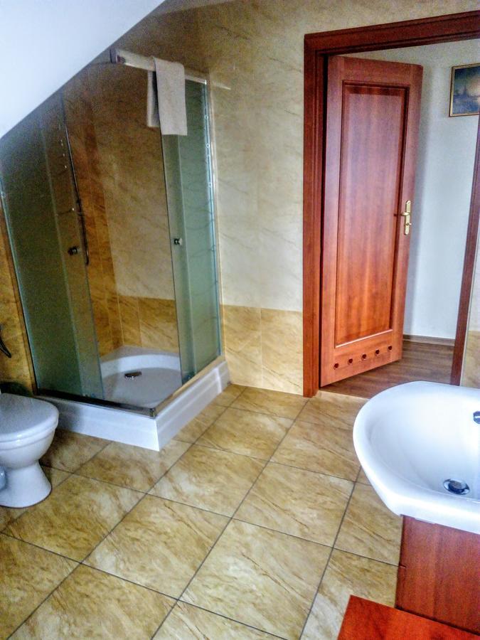 Zacisze Hotel Ulan Luaran gambar