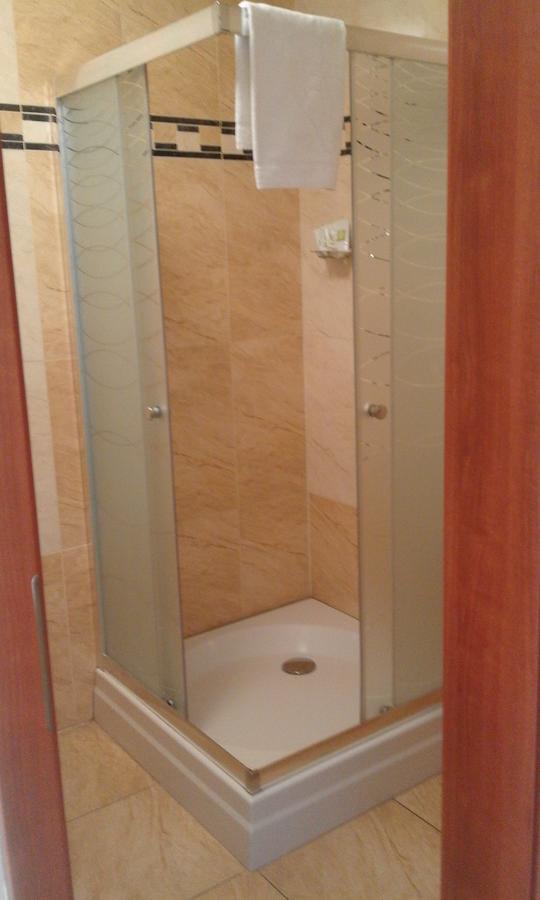 Zacisze Hotel Ulan Luaran gambar